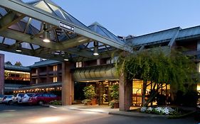 University Place Hotel And Conference Center